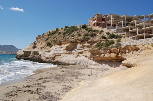 Edificio en construcción en la cala El Invencible Pulpi, Almeria, Andalucia, España.