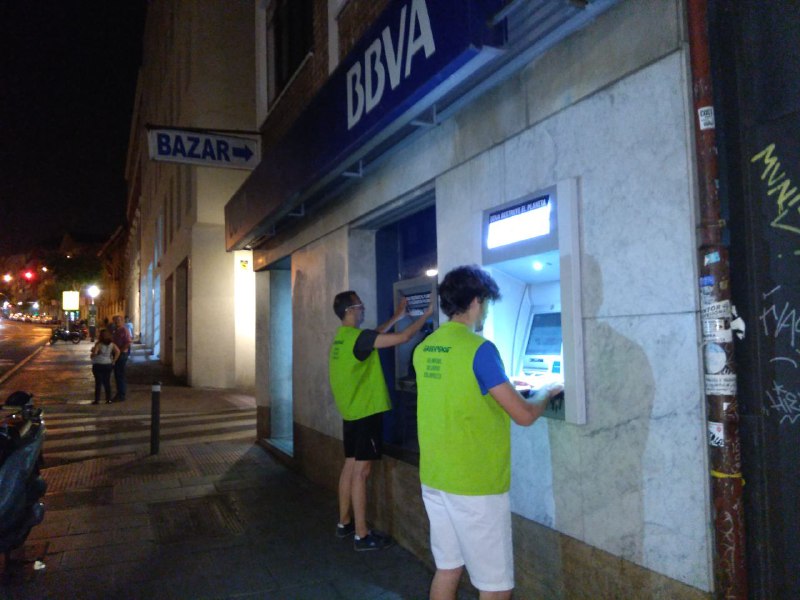 Actividad en los cajeros de Madrid sobre la financiación del BBVA a empresas de construcción de oleoductos 