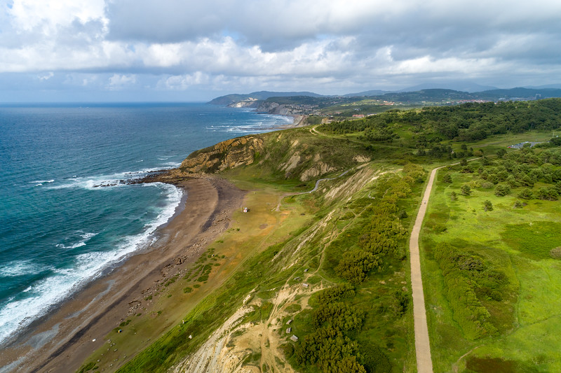 Playa de Azkorri, País Vasco.