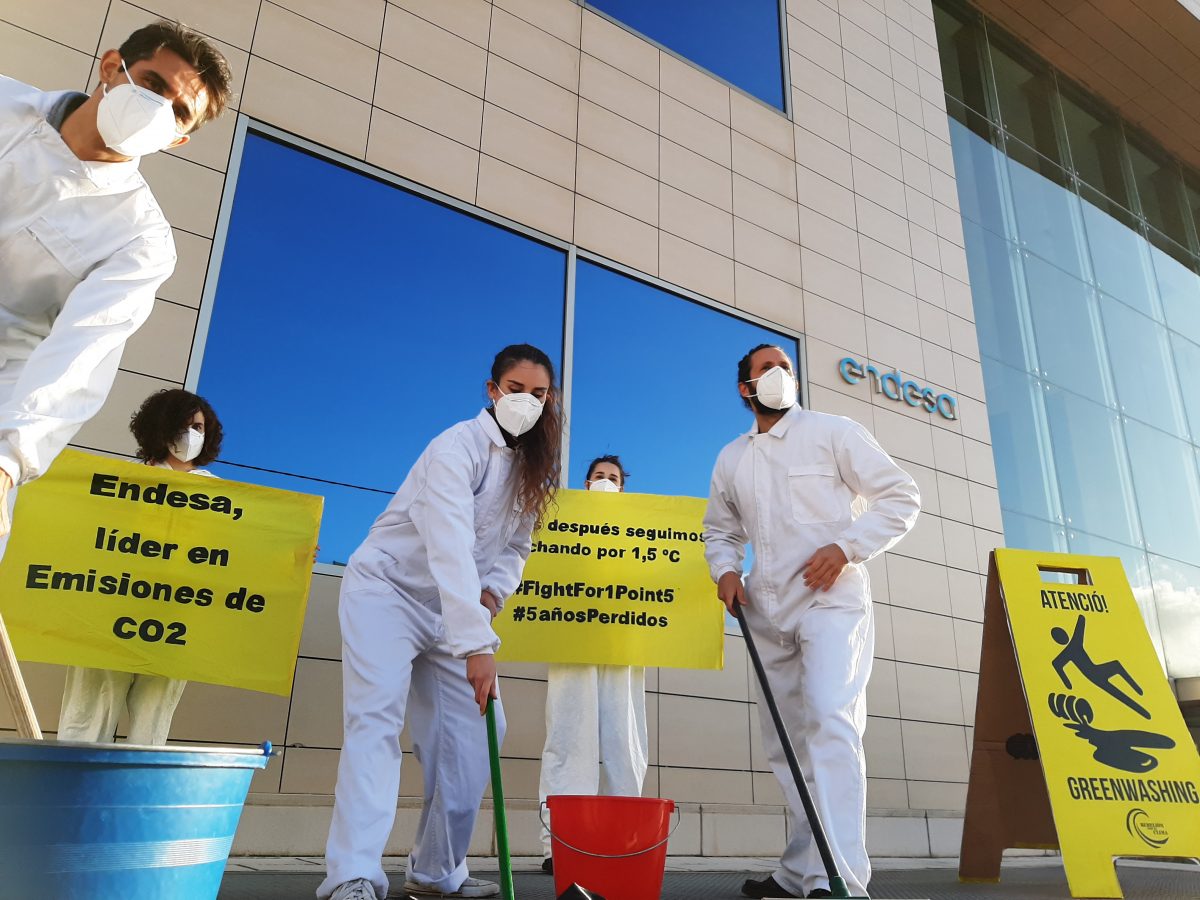 Protesta en Palma de Mallorca en Endesa