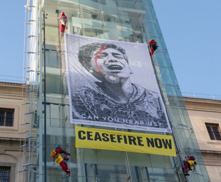 pancarta contra el genocidio en Gaza