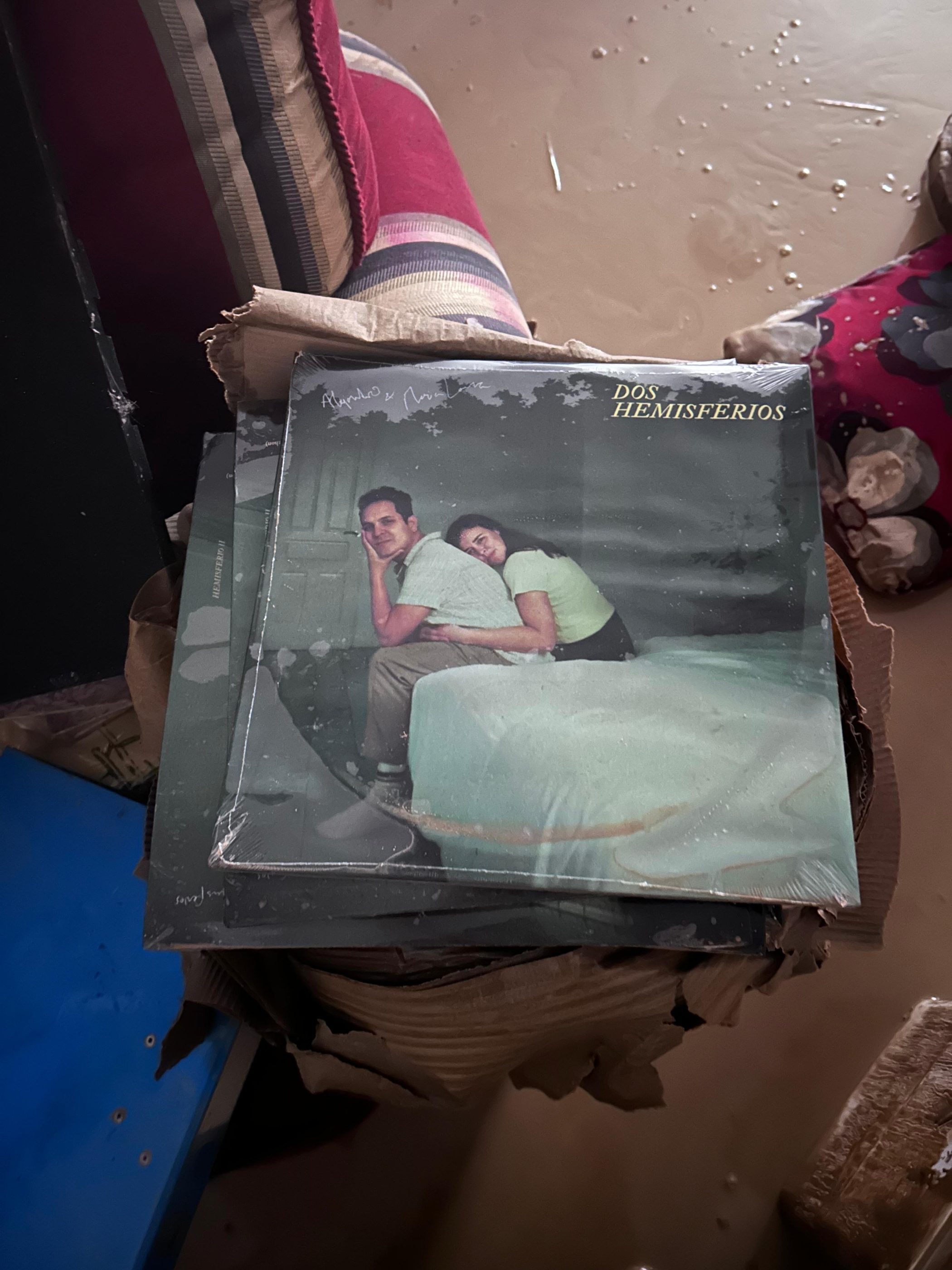 Un año de la DANA de Valencia. Casa inundada de Alejandro y María Laura. Paiporta